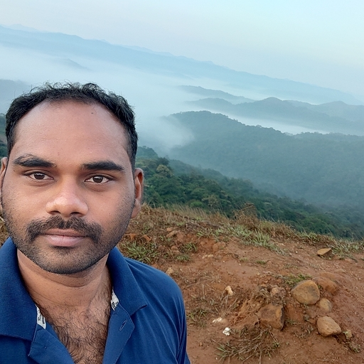 Manoj's personal headshot